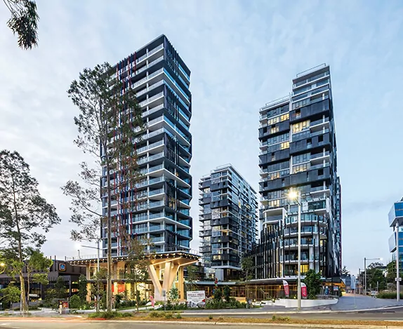 450 expected in queue at launch of apartments with courtyard linking Macquarie Centre